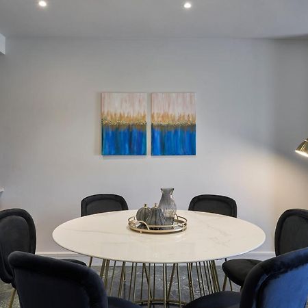 Chic N Bright 3Bd Apt With Hilton View Athens Exterior photo