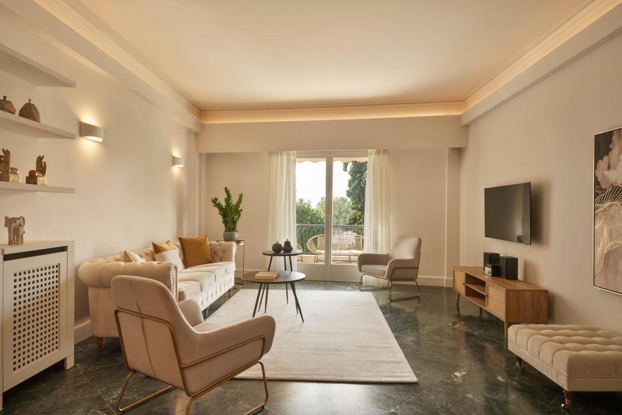 Chic N Bright 3Bd Apt With Hilton View Athens Exterior photo