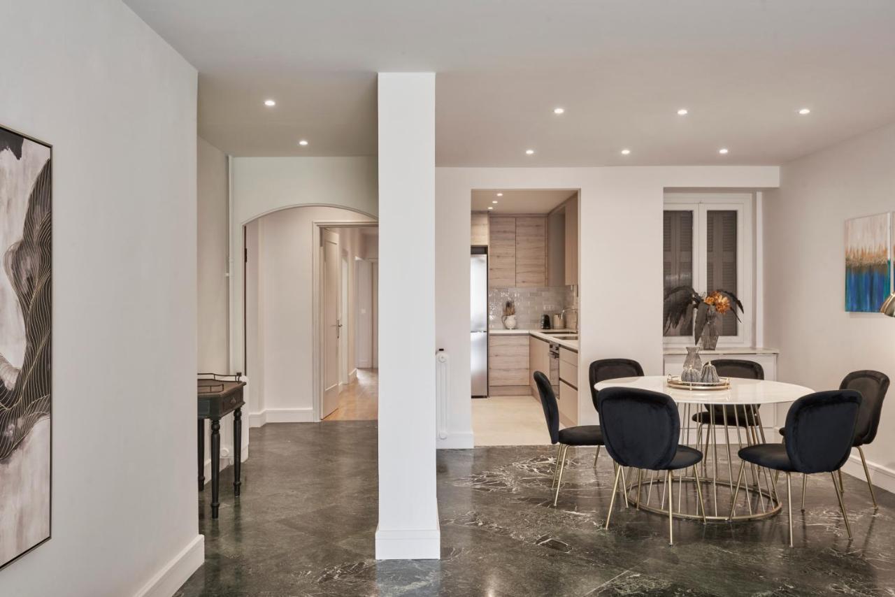 Chic N Bright 3Bd Apt With Hilton View Athens Exterior photo