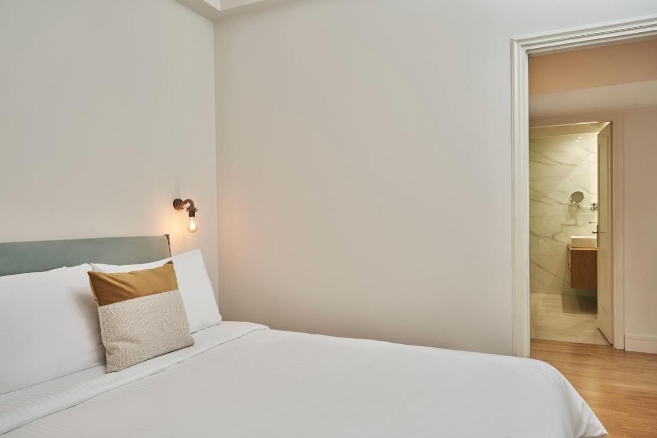 Chic N Bright 3Bd Apt With Hilton View Athens Exterior photo